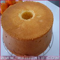 orange chiffon cake with orange-honey