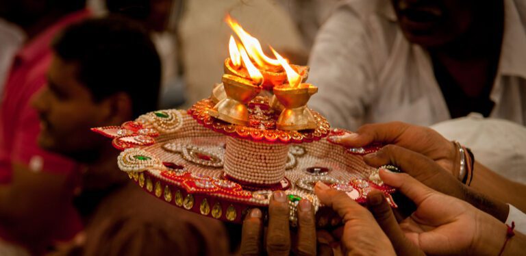 Aarti Importance in Pooja Ceremony