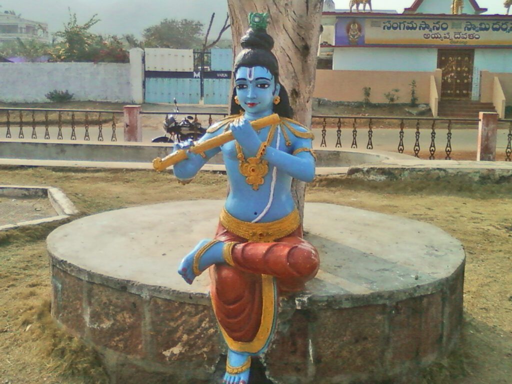 15 Lord Krishna Quotes For the Right Path in Life